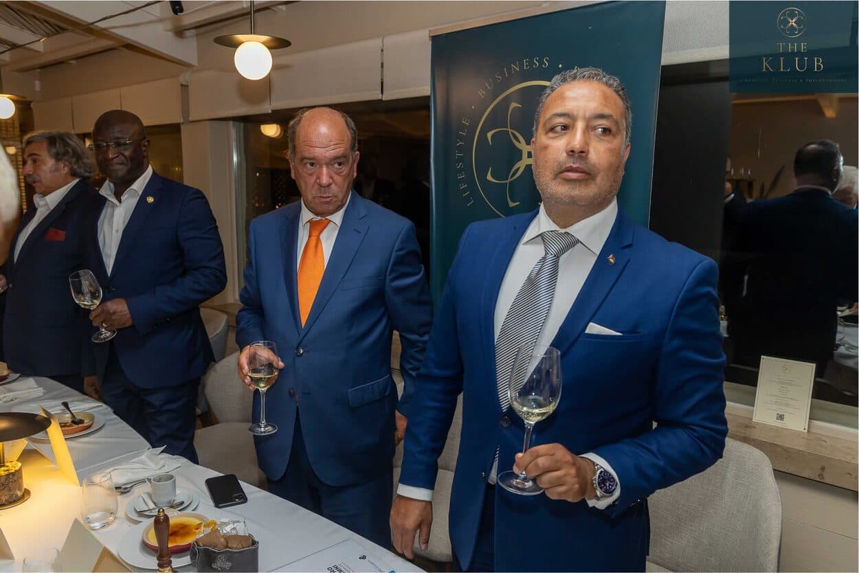 The Inner Circle #2 - Carlos Carreiras - photo 44
